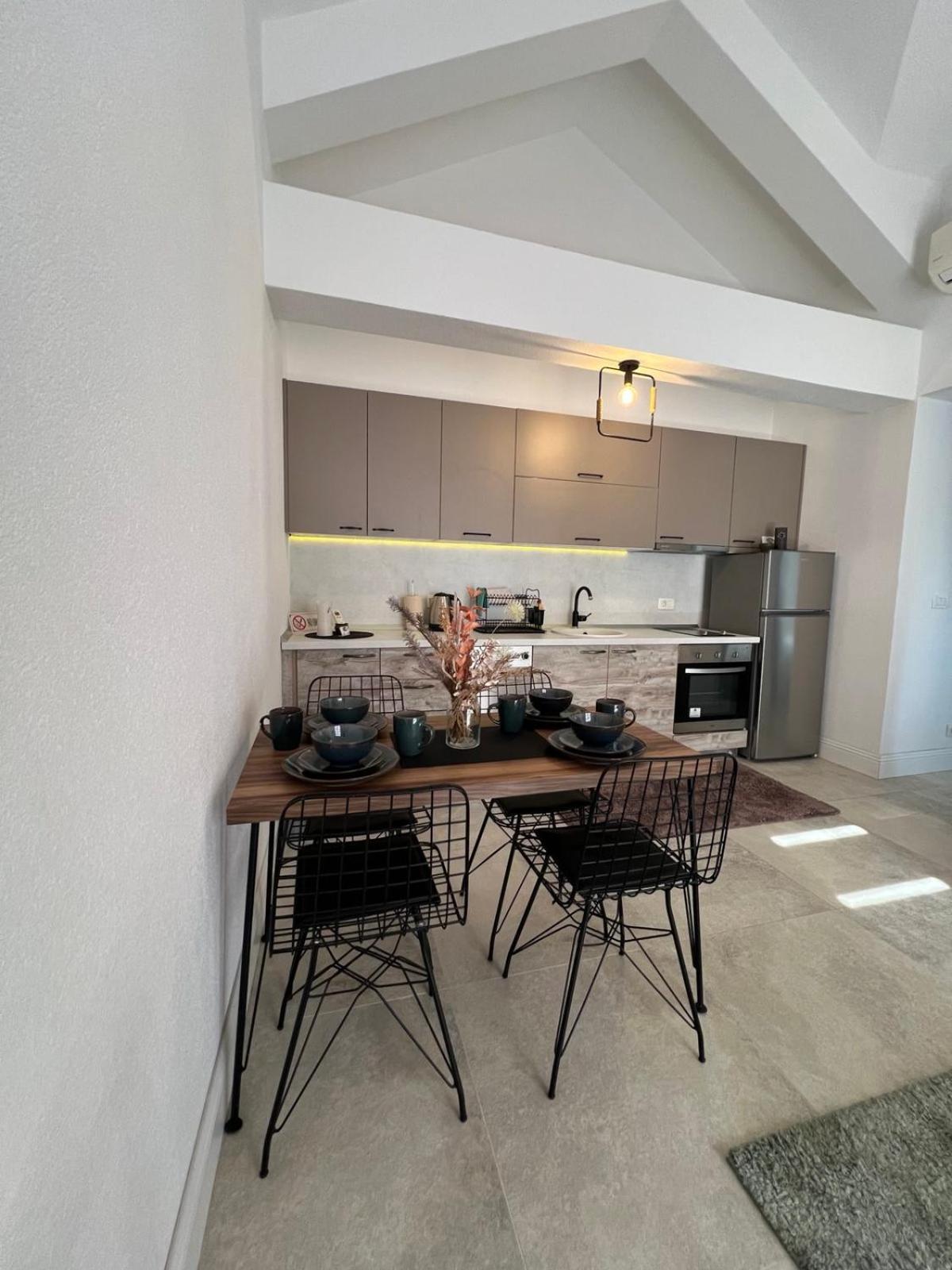 Casa Del Sole Lux Apartment Kotor Luaran gambar