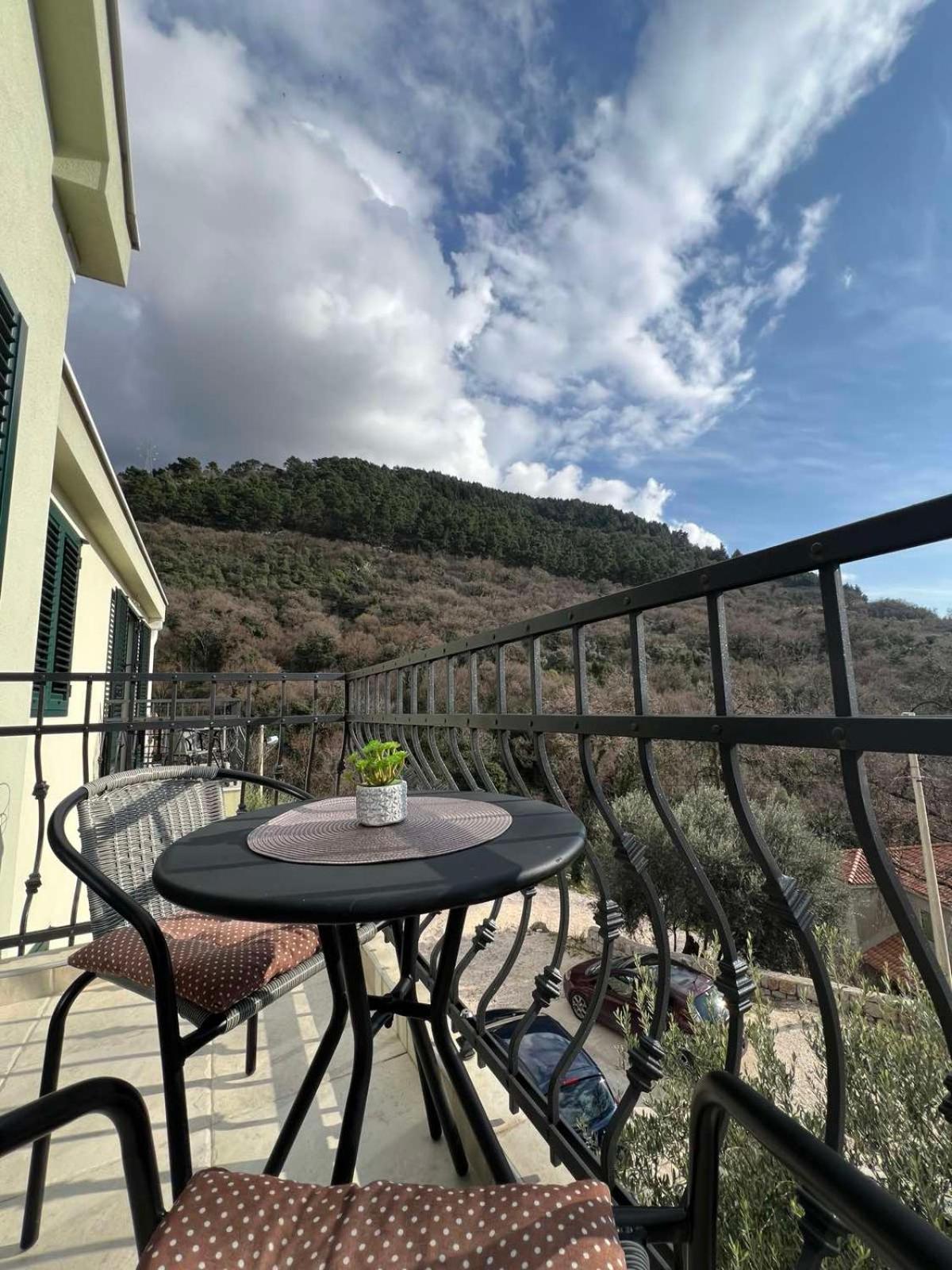 Casa Del Sole Lux Apartment Kotor Luaran gambar